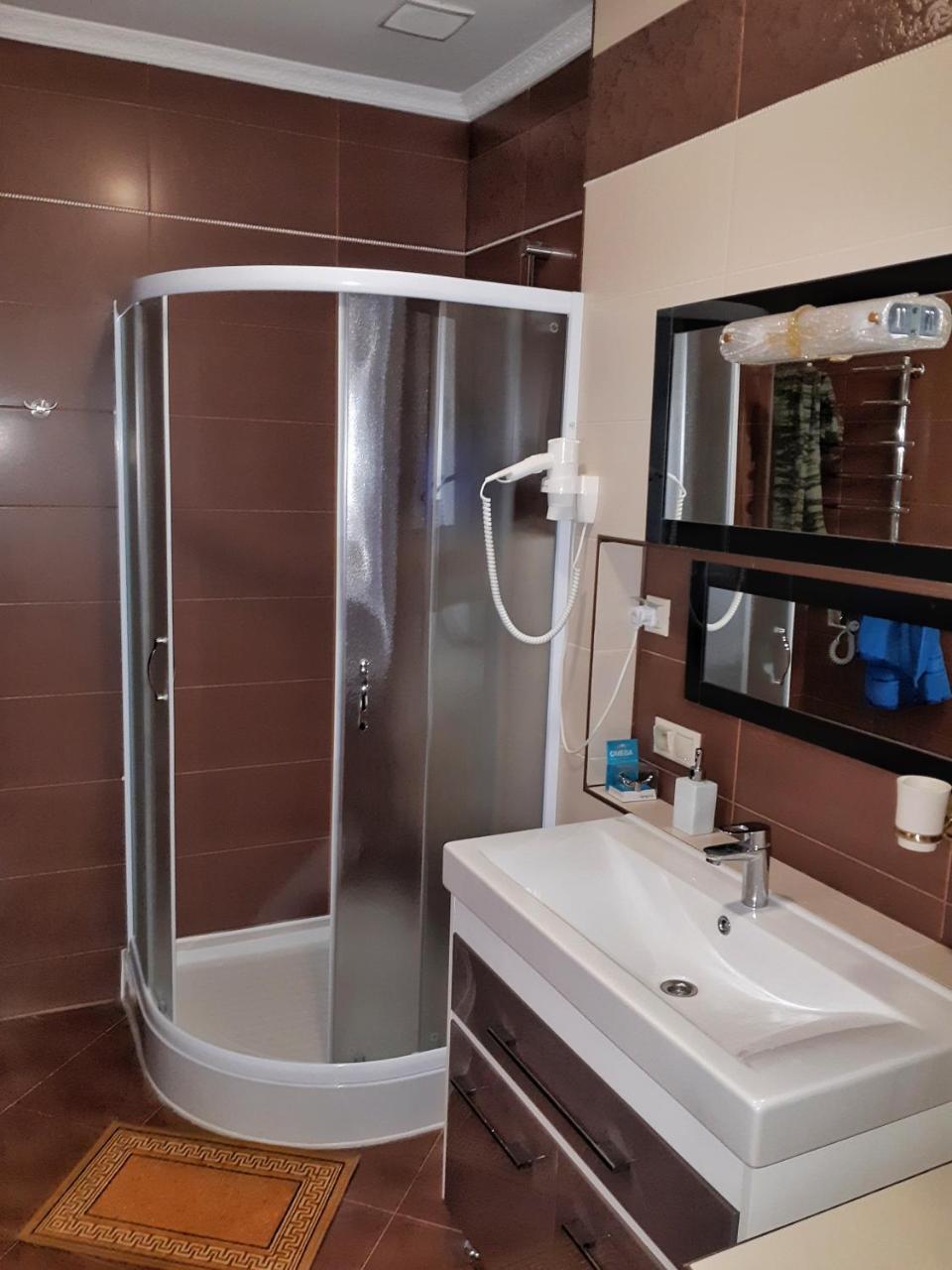 Knyazhyi Dvir Appartement Strigalnya Buitenkant foto